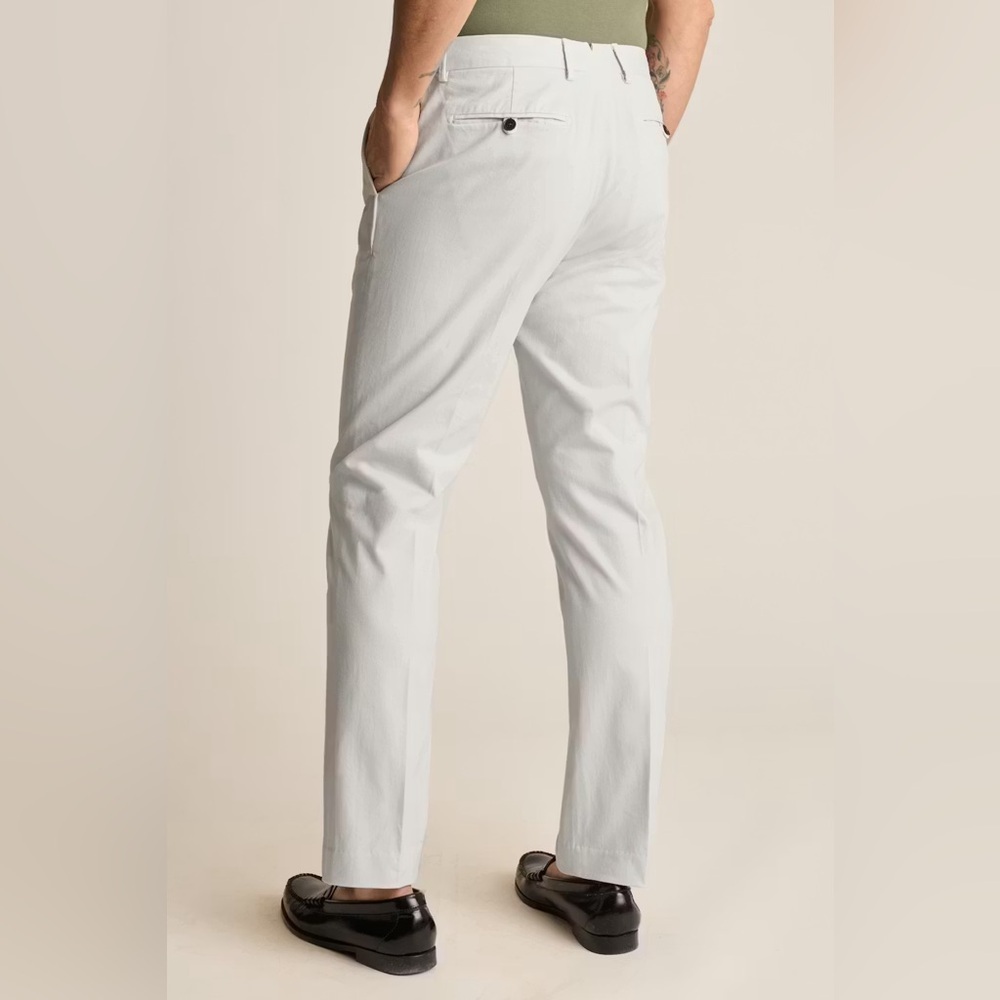 Bonobos Slim Fit Primo Chino in Oyster Grey - Picture 4 of 7